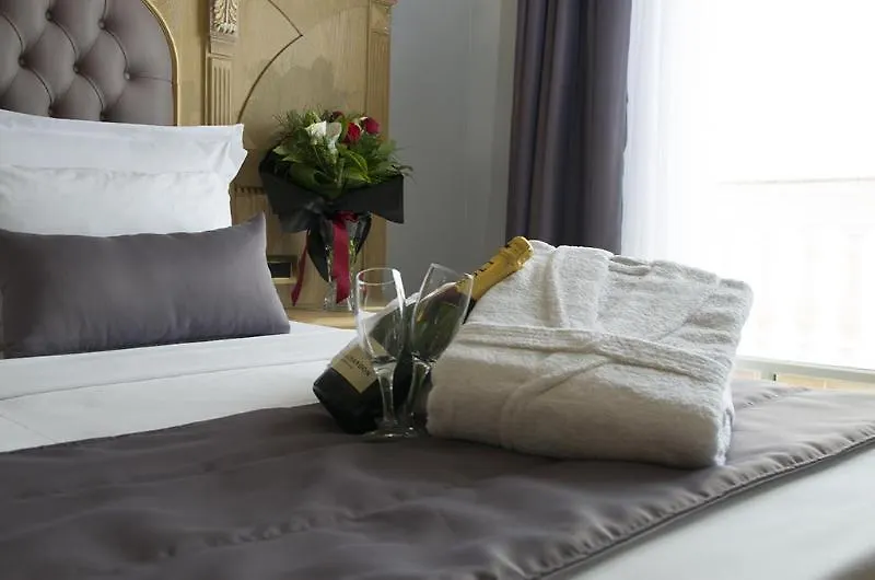 *****  אגיה טריאדה Wellness Santa Hotel - Adults Plus12 יוון
